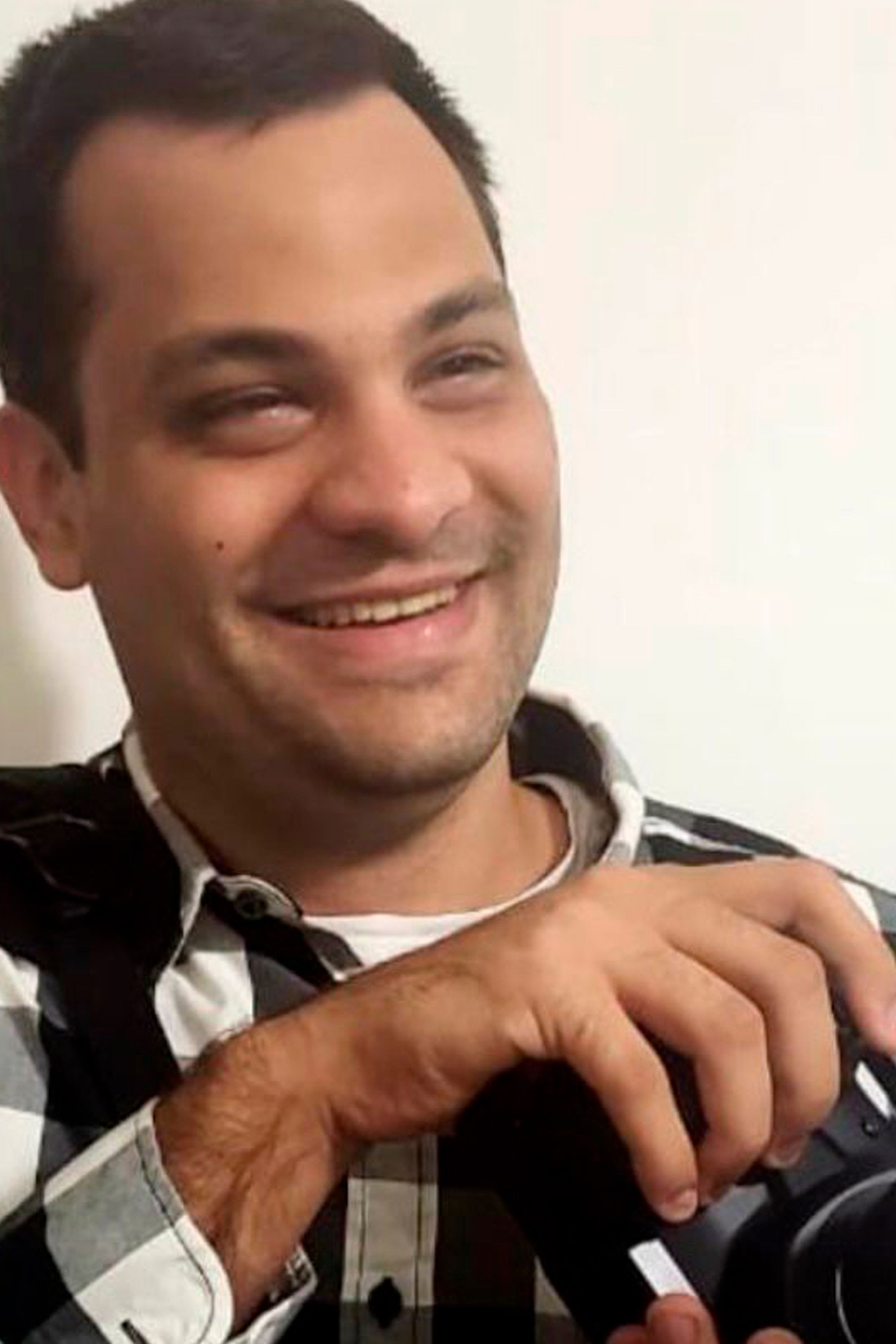 João Guilherme F. B. backdrop