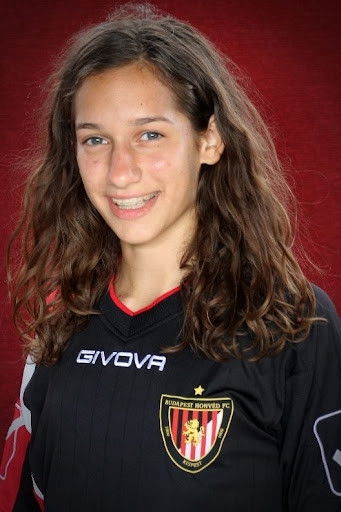 Eszter Demecs backdrop