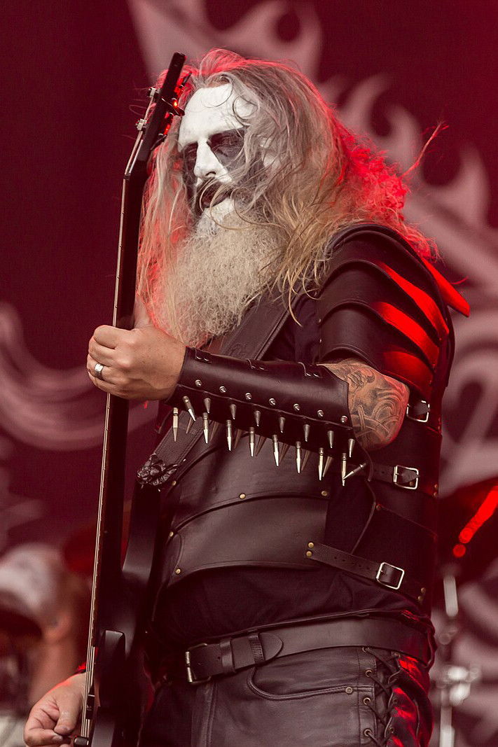 Fredrik Isaksson backdrop