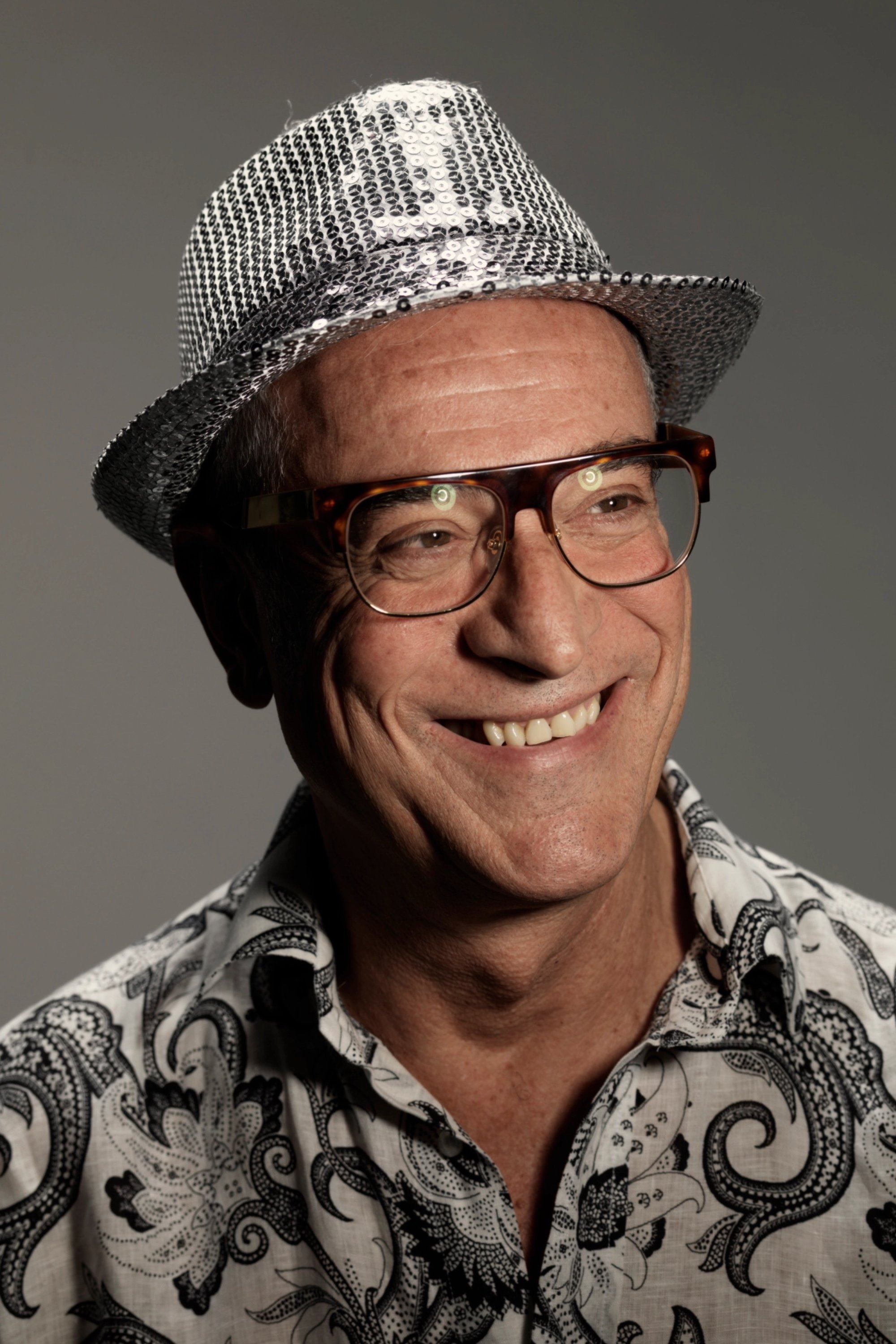 Luis Miñarro backdrop