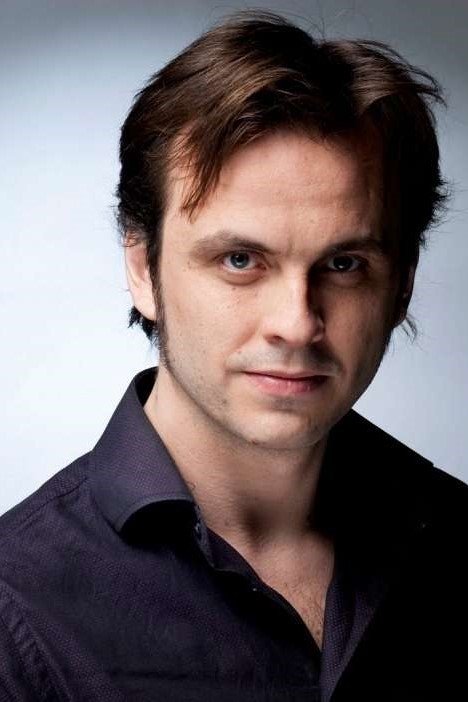 Iván Morales → Ivan Morales backdrop