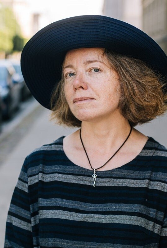 Rūta Mežavilka backdrop