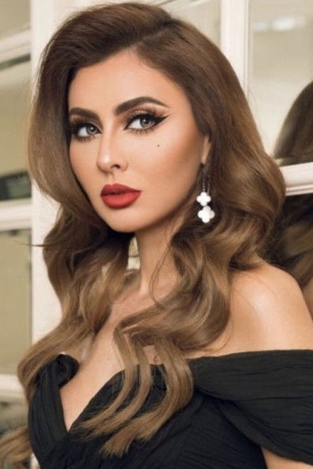 Marim Hussain backdrop