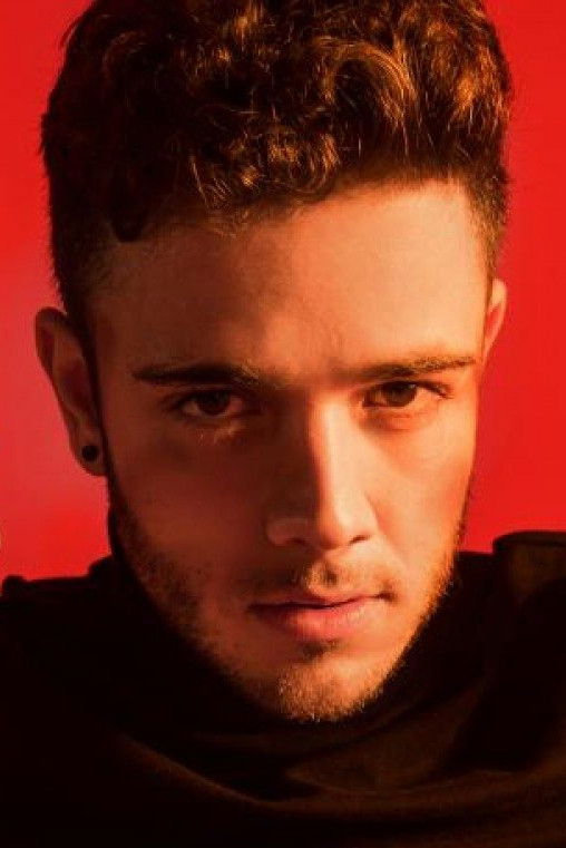 Luca Hänni backdrop