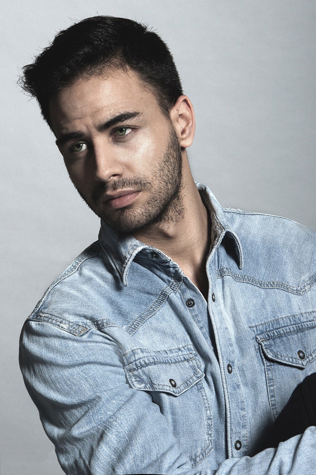 Miguel Ángel Bellido backdrop