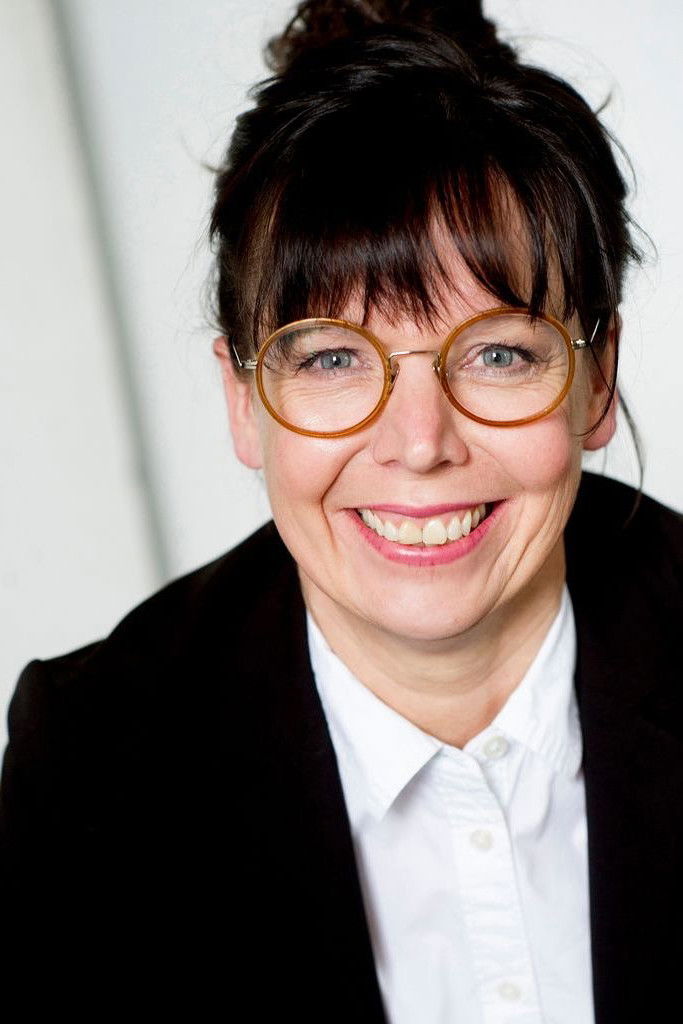 Edith Konrath backdrop