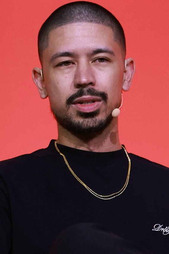 Noel Miller backdrop