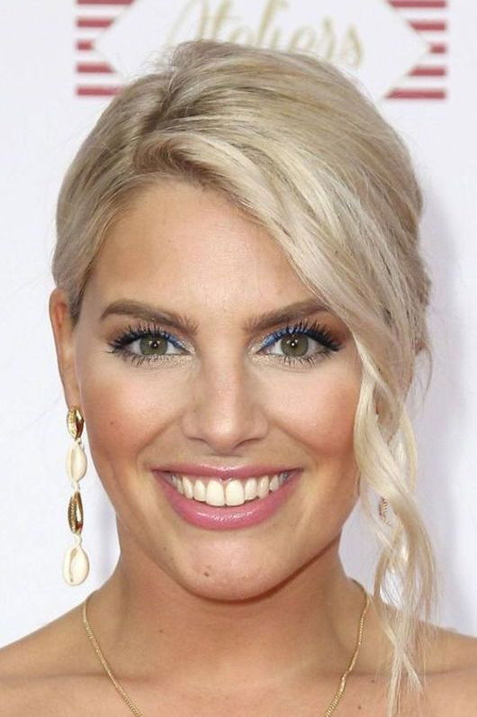 Angelina Kirsch backdrop