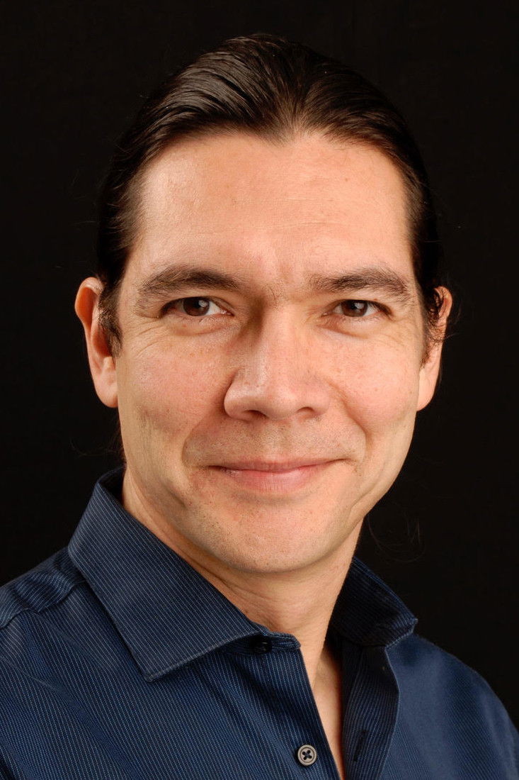 Alexandre Bacon backdrop