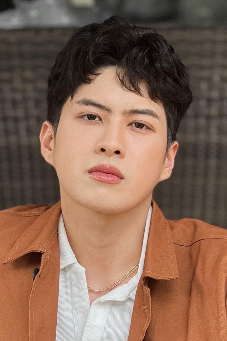 Bhudis Viseshchitra backdrop