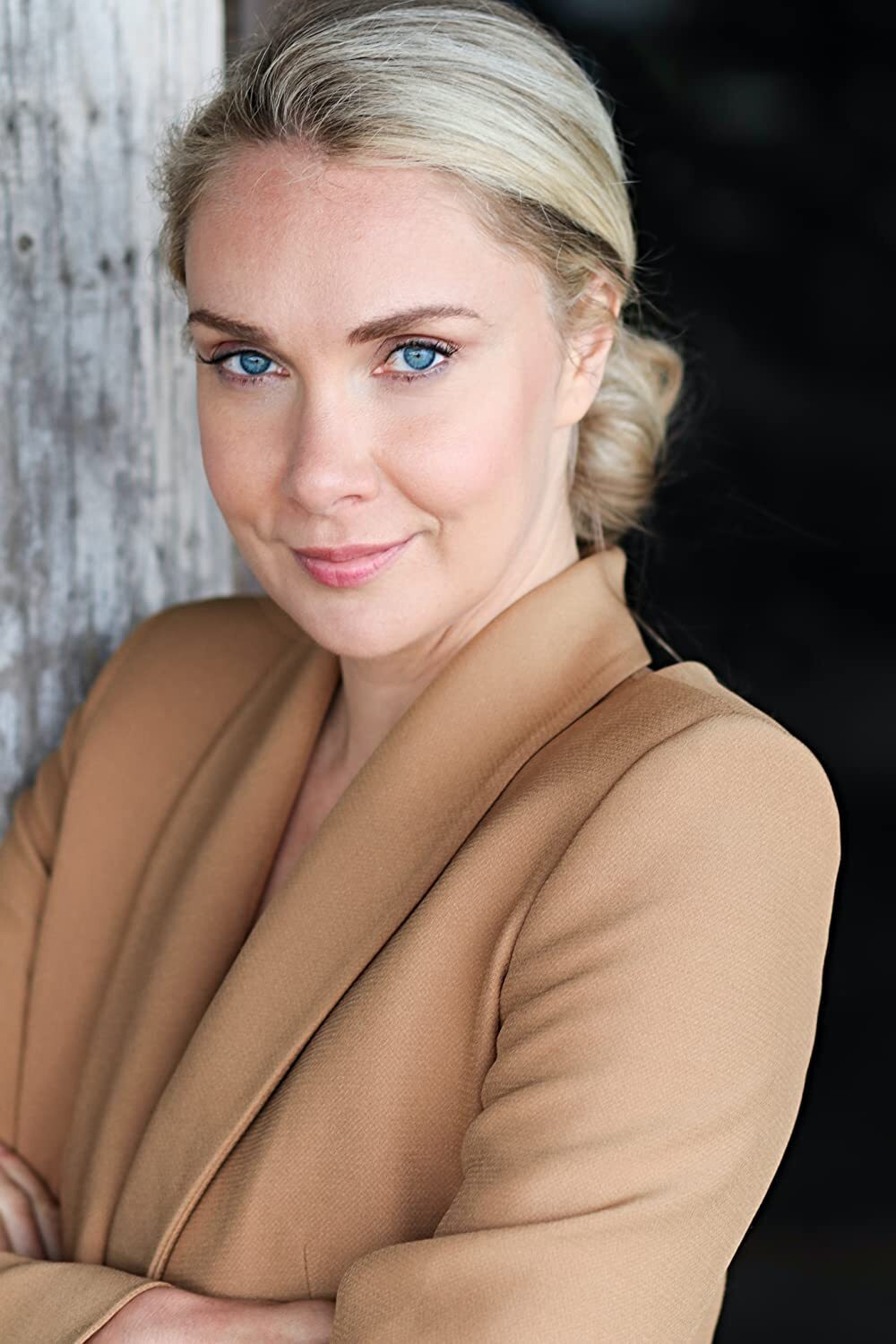 Kitiya Skye backdrop