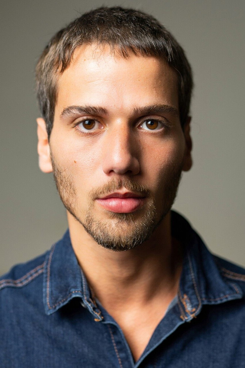 Jota Barletta backdrop