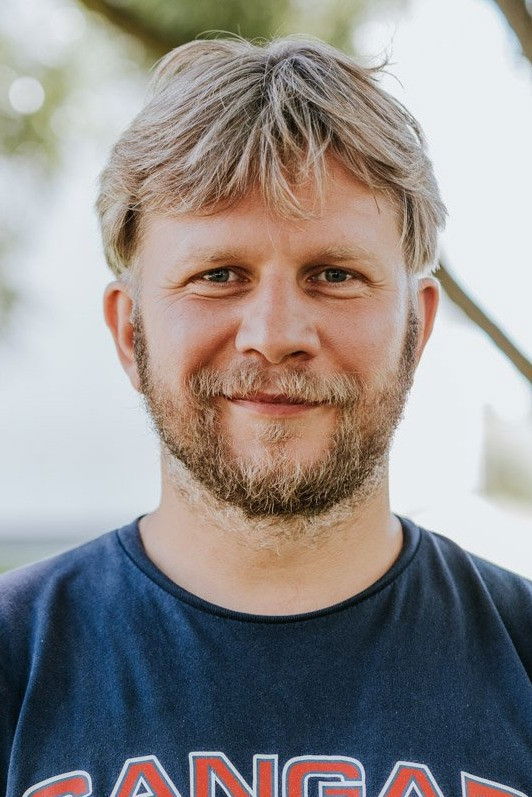 Jaanus Mehikas backdrop