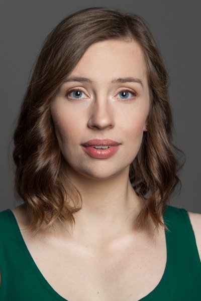 Lauren Marshall backdrop