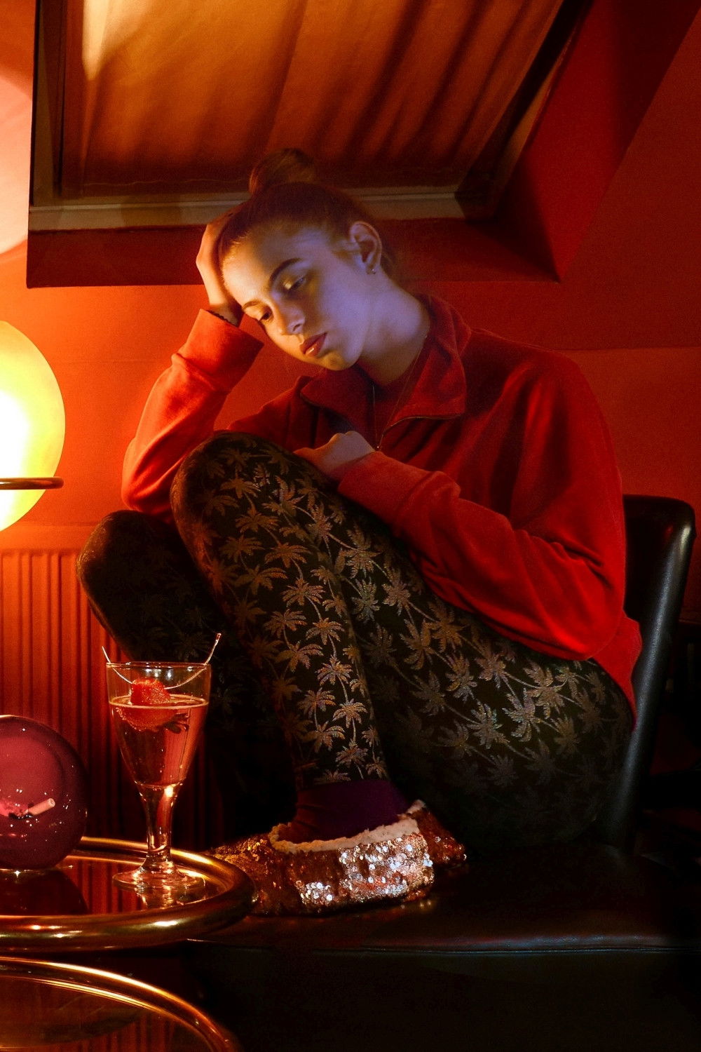 Málna Mozsolits backdrop