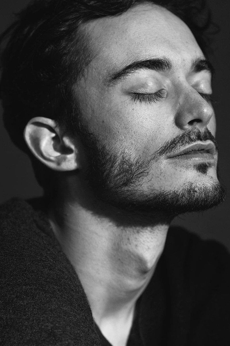 Anatole Zangs backdrop