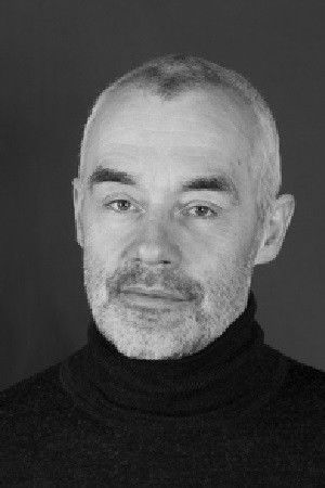 Ēriks Vilsons backdrop