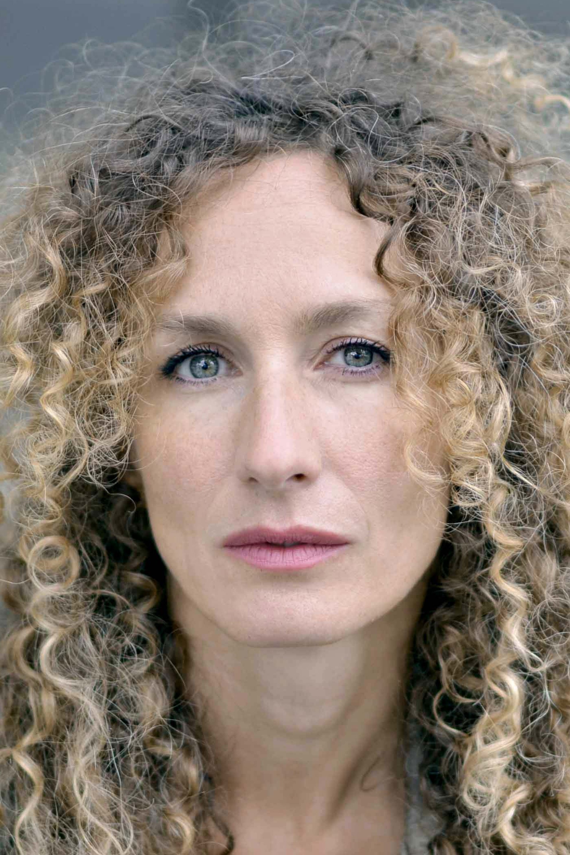 Sophie Parel backdrop