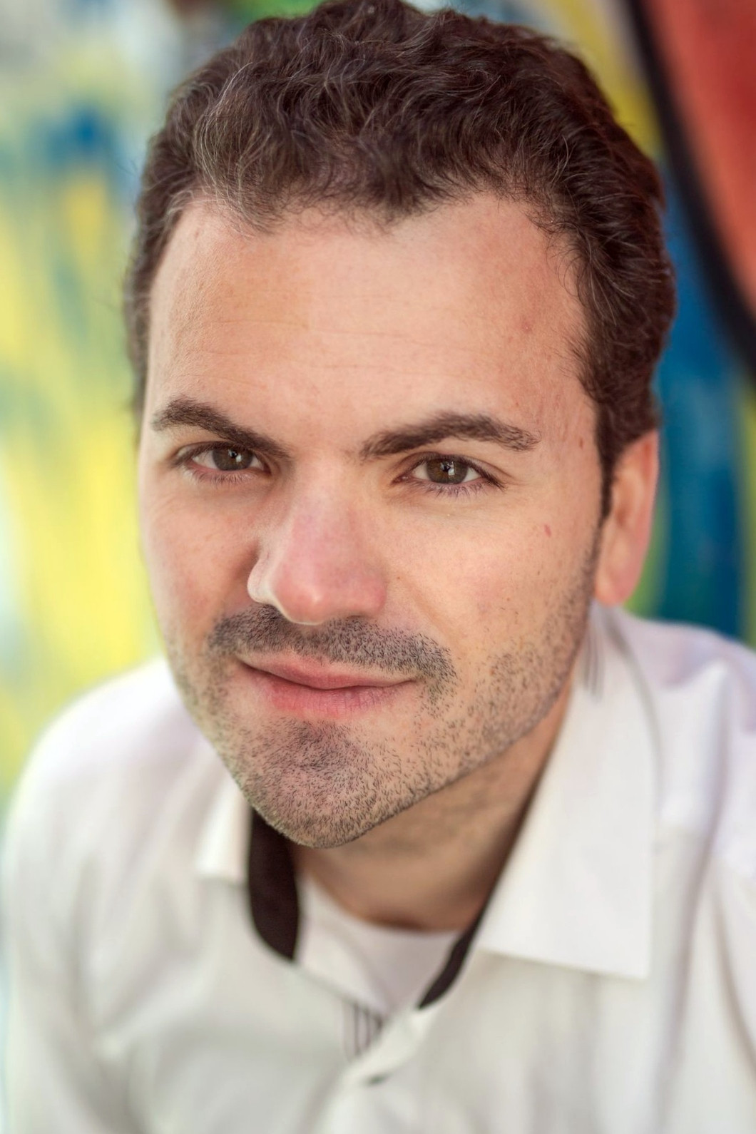 Simon Benattar-Bourgeay backdrop