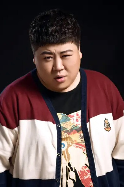 Shi Yaozhong backdrop