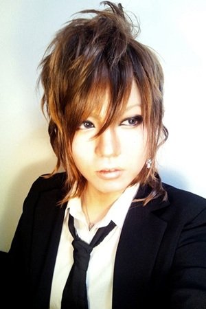 Yutaka Kyan backdrop