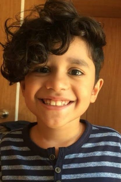 Kaarlo Isaacs Barria backdrop