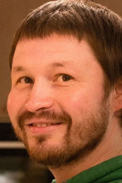 Mikhail Shulyatiev backdrop