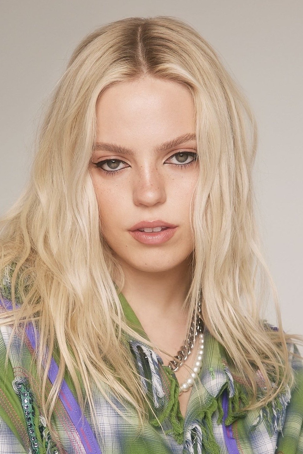 Reneé Rapp backdrop