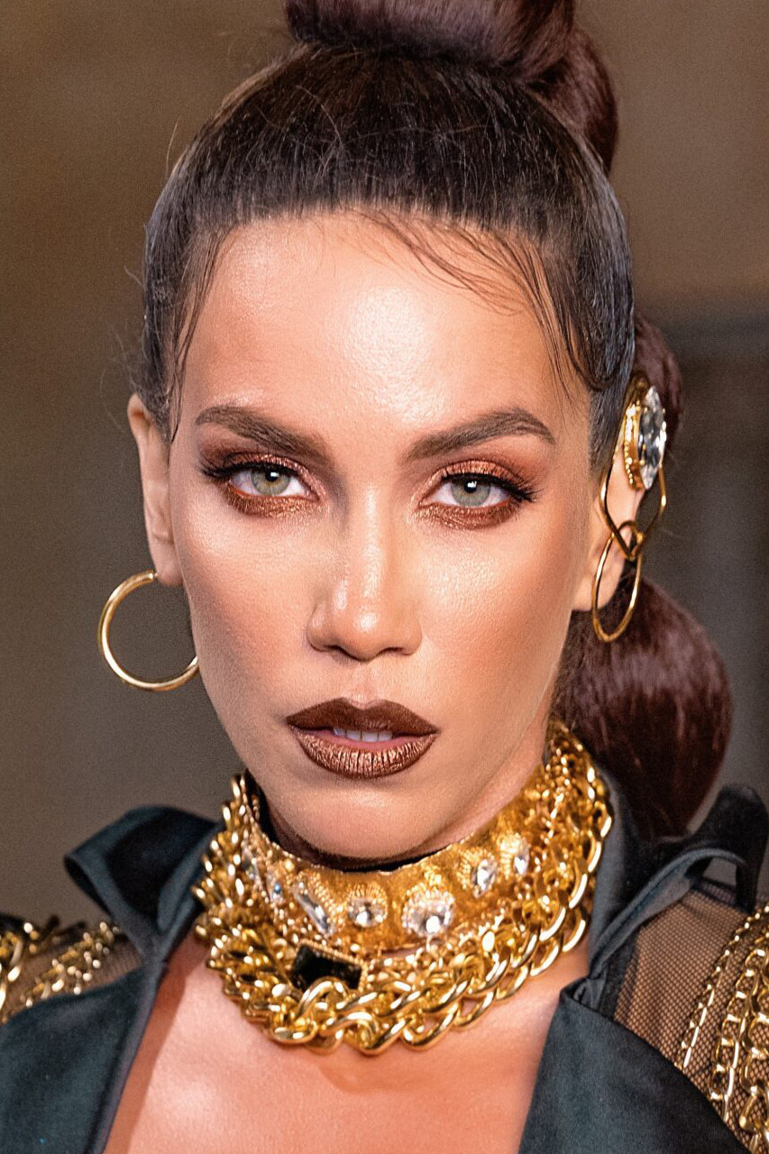 Katerina Stikoudi backdrop