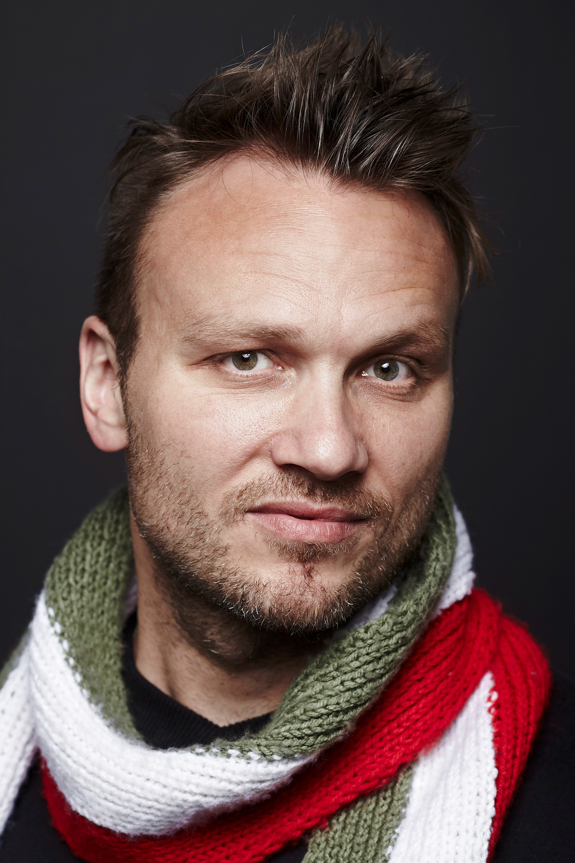 Jean-Sébastien Lozeau backdrop