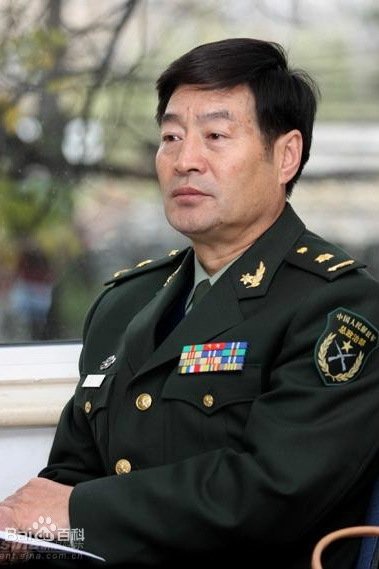 Wanchen Zhai backdrop