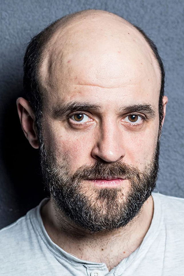 Filipp Mogilnitskiy backdrop