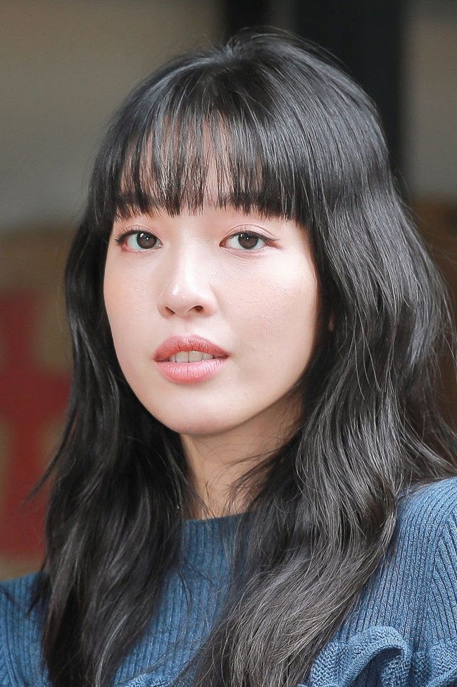 Wang Yu-xuan backdrop