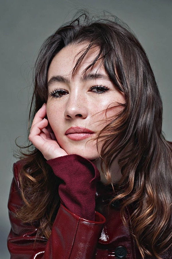 Rosalie Charrier backdrop