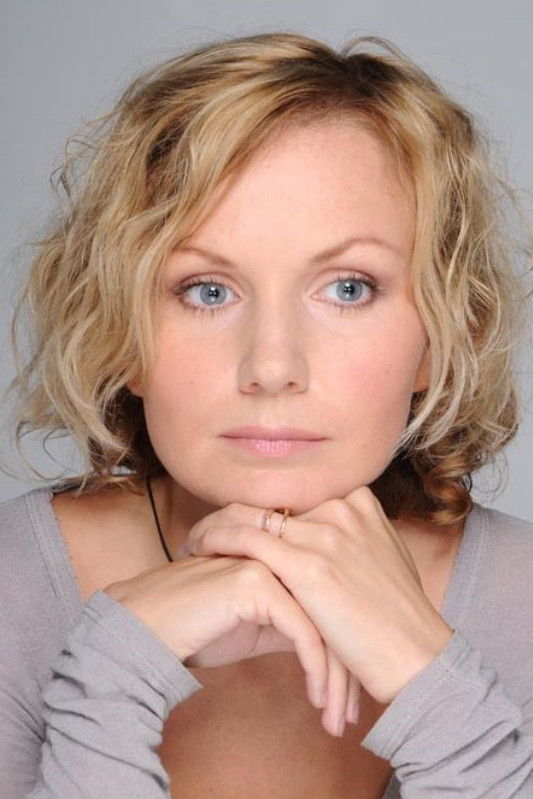 Olga Motina-Suponeva backdrop