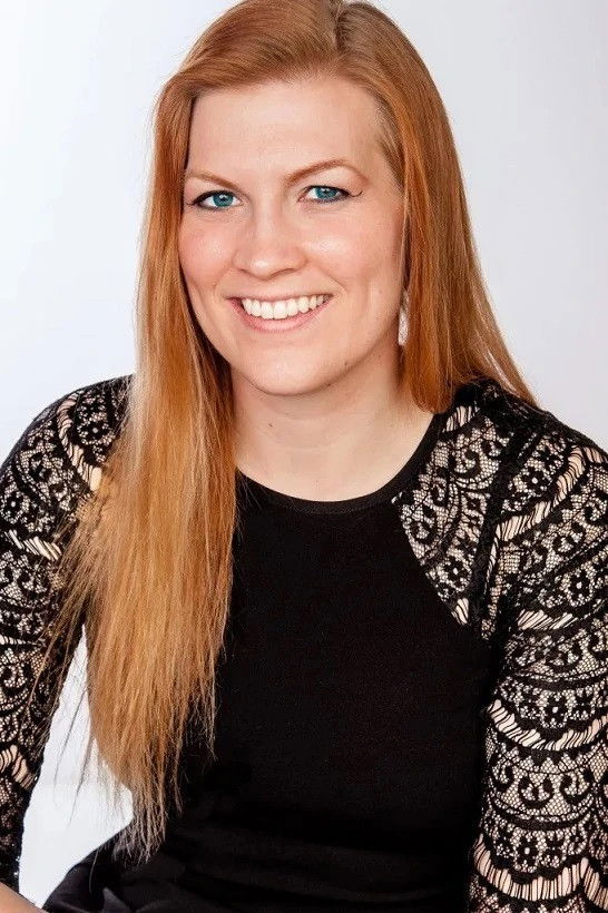 Yvonne Freese backdrop