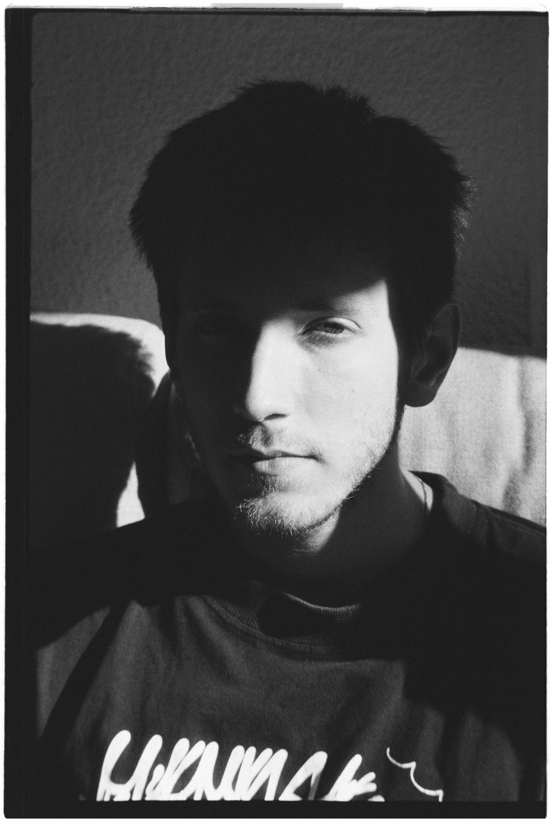 Alexandre Kröner Moreira backdrop