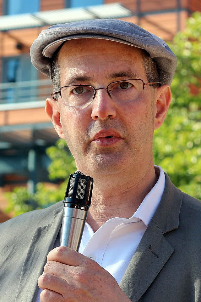 Patrick Weil backdrop