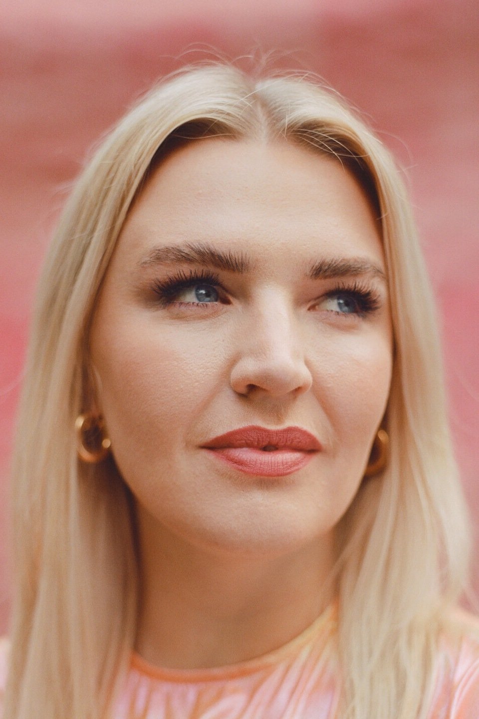 Self Esteem → Self Estim backdrop