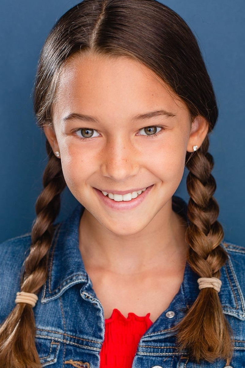 Natalia Mann backdrop