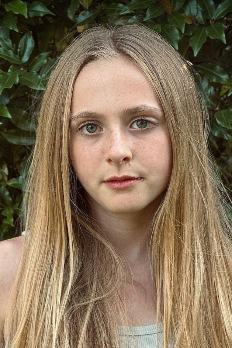 Olive Tennant backdrop