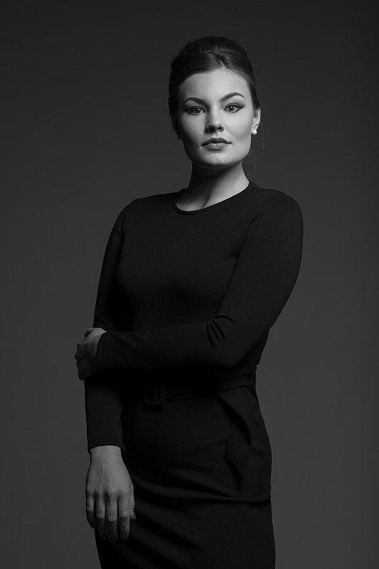 Marta Jančevska backdrop