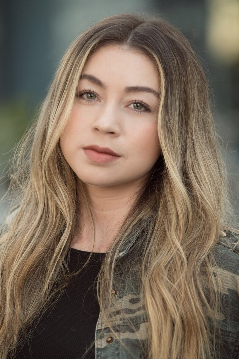 Shelby Duclos backdrop