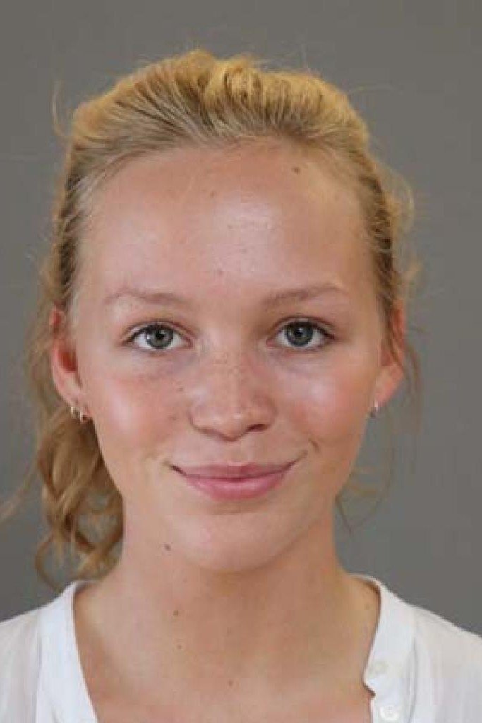 Freja Bella Lindahl backdrop