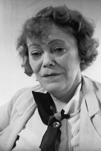 Rosa Valetti backdrop