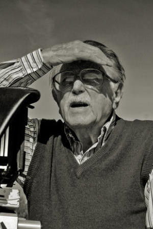 Julius Shulman backdrop