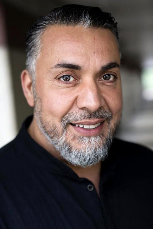 Elijah Braik backdrop