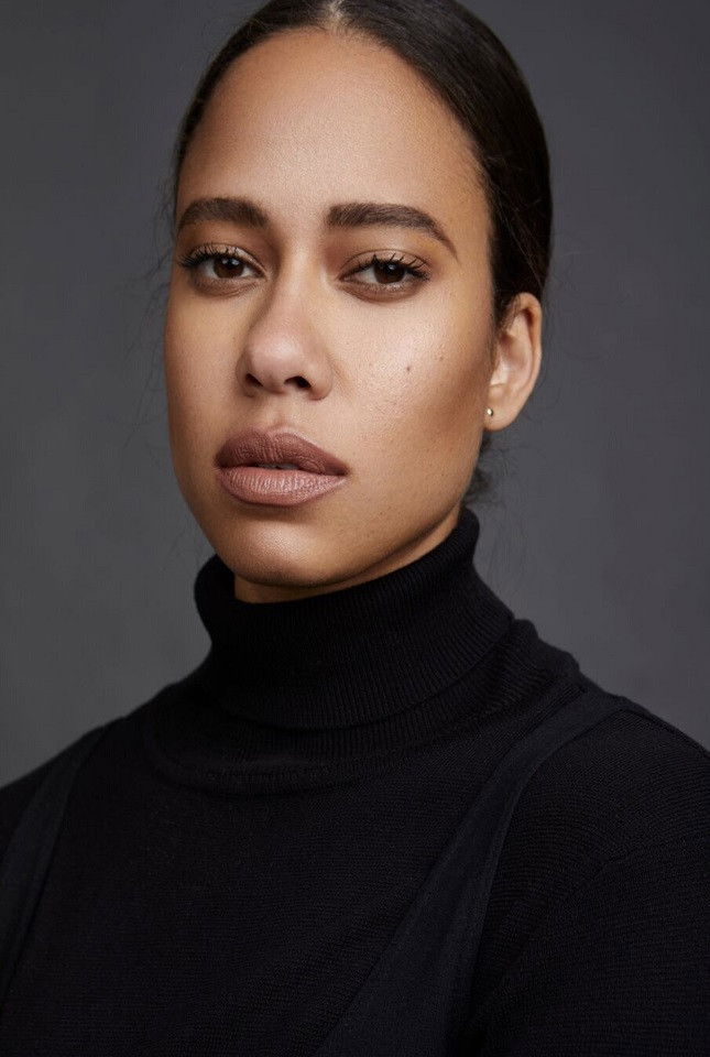 Taciane Santos backdrop