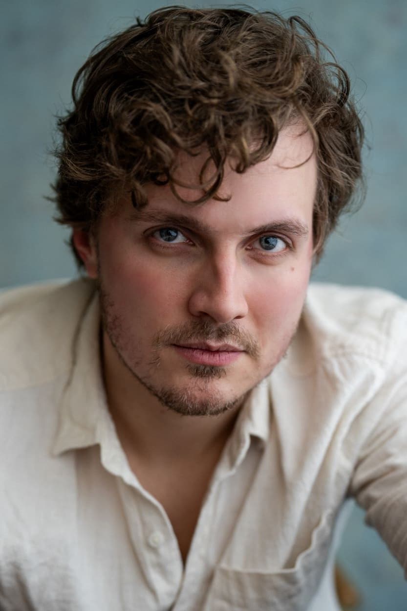 Hyoie O'Grady backdrop