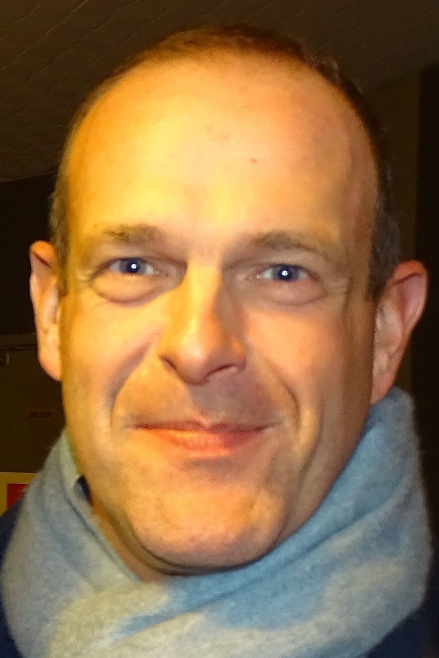 Steeve Briois backdrop